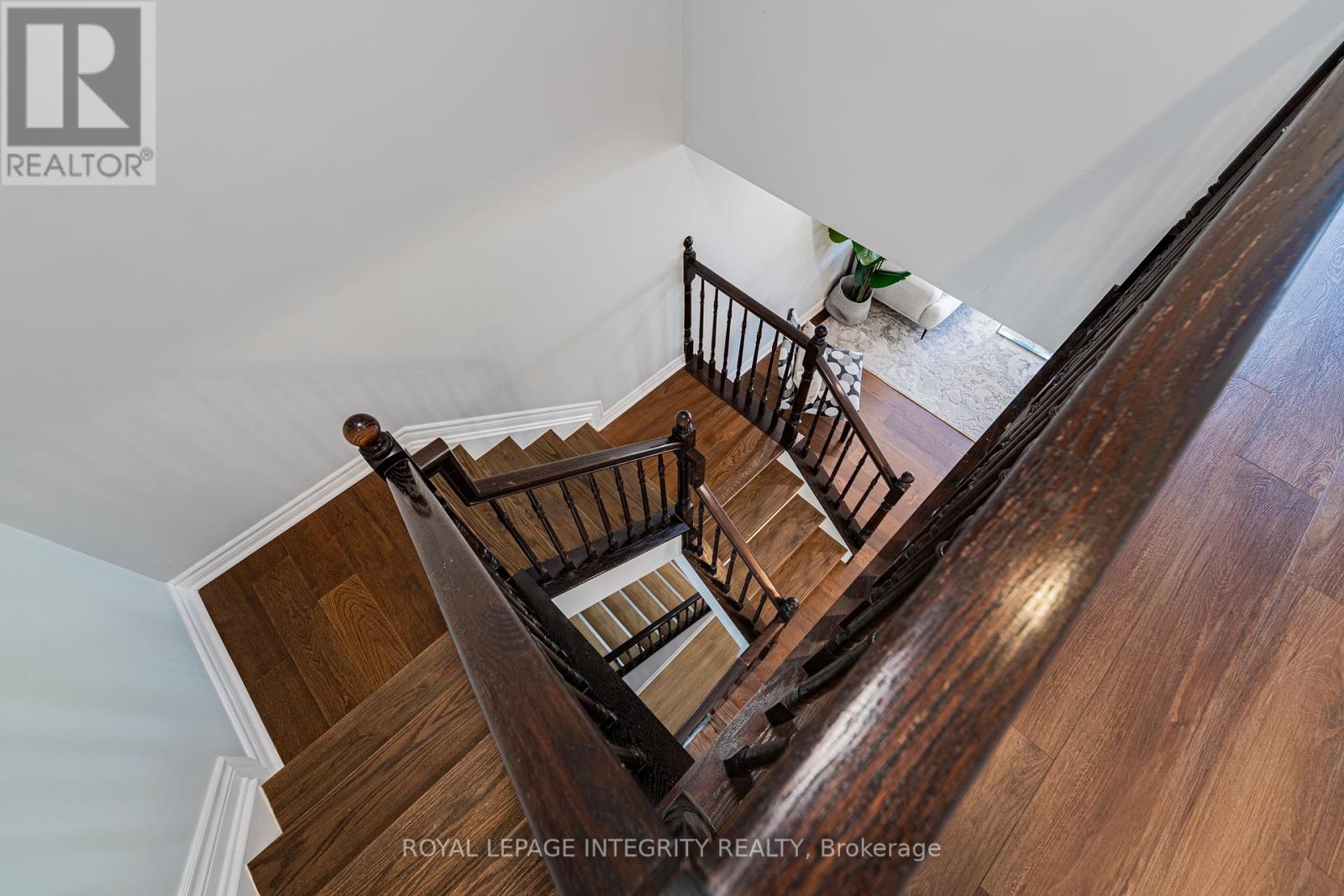 3 Bed, 3 Bath House for Sale in Ottawa – 132 MANCINI WAY E, Ottawa – MLS# X13214800 - Image 23