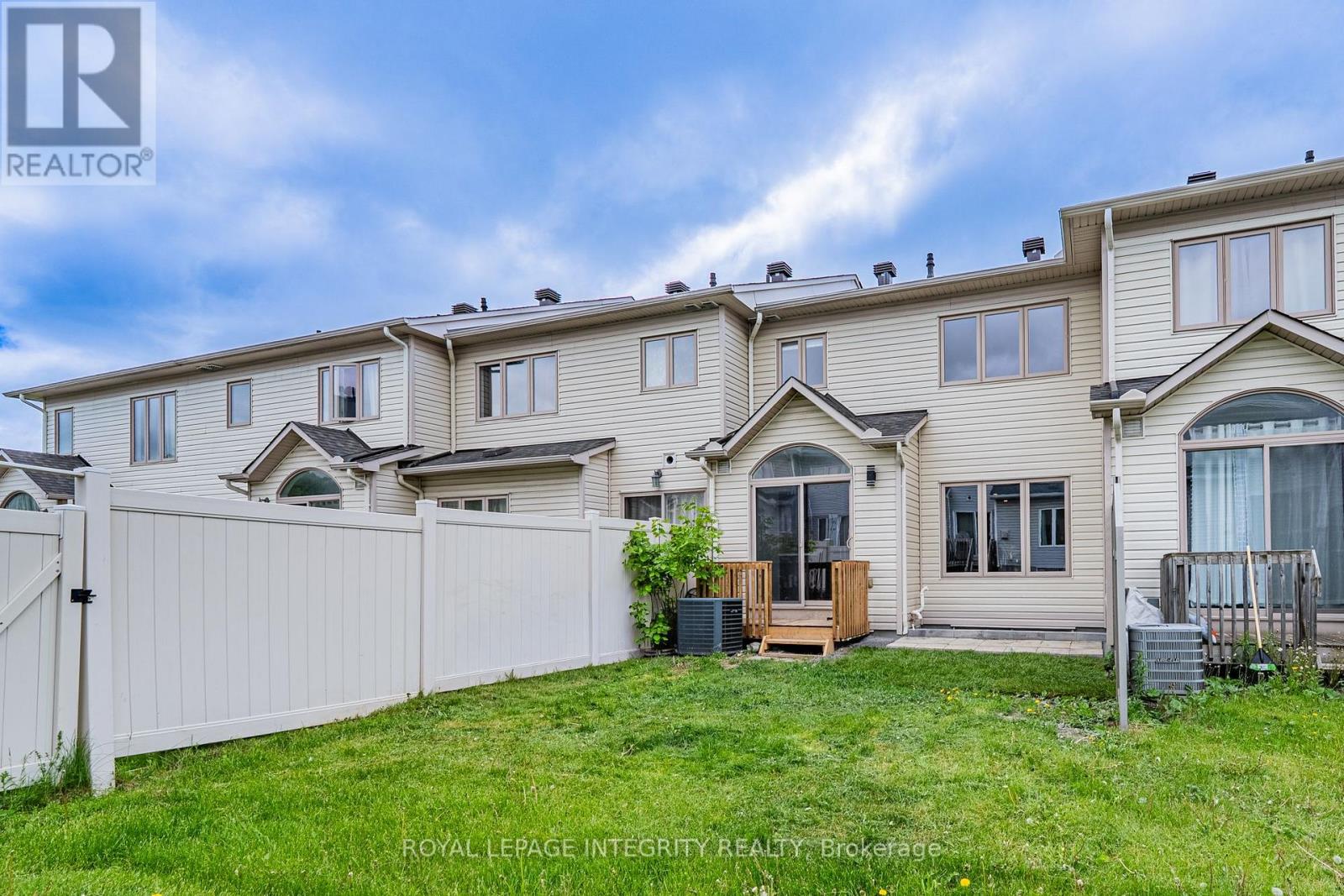 3 Bed, 3 Bath House for Sale in Ottawa – 132 MANCINI WAY E, Ottawa – MLS# X13214800 - Image 28