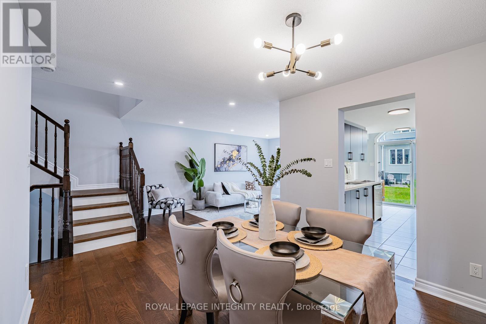 3 Bed, 3 Bath House for Sale in Ottawa – 132 MANCINI WAY E, Ottawa – MLS# X13214800 - Image 8