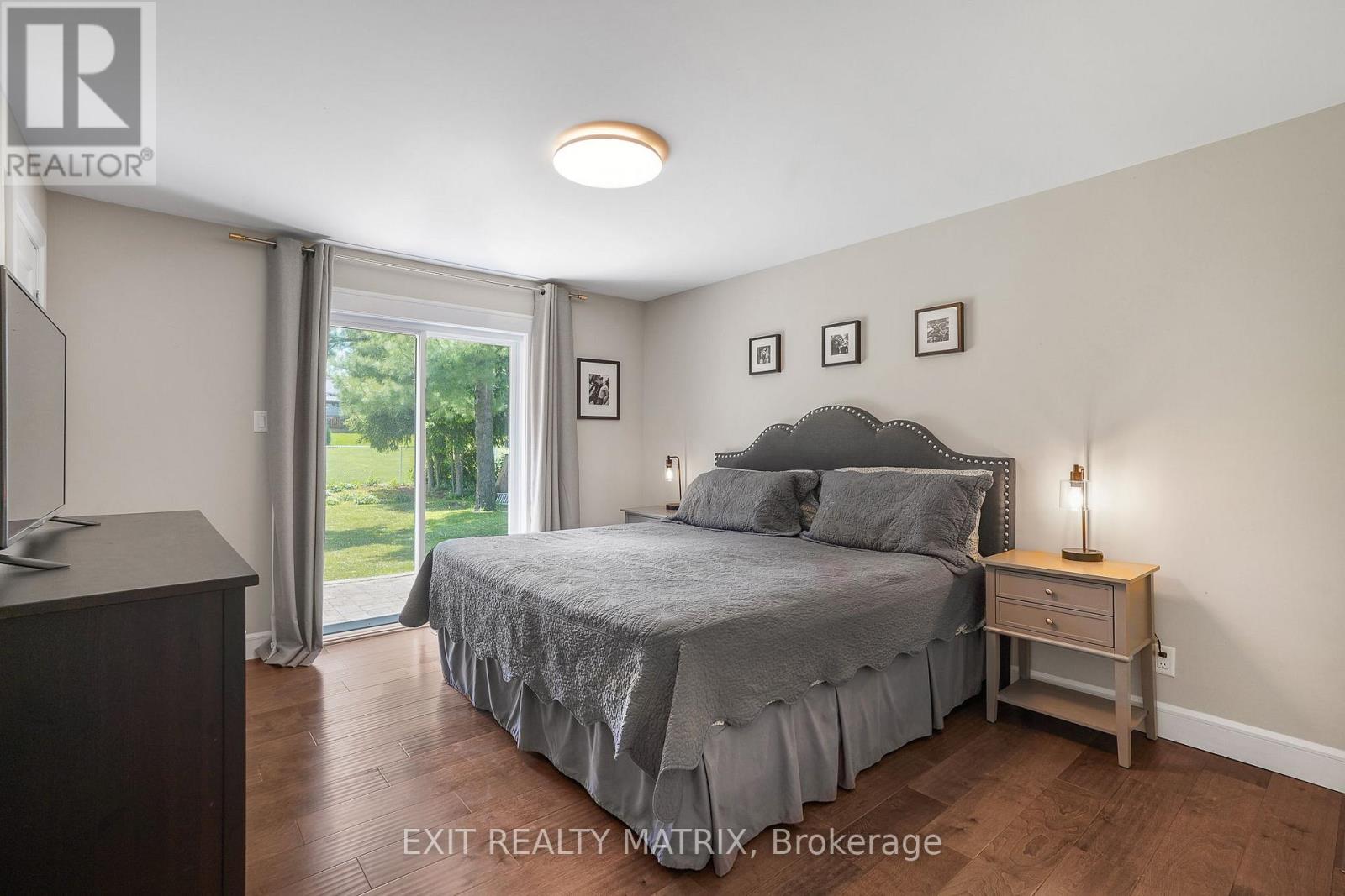 768 DEWHURST AVENUE - 16