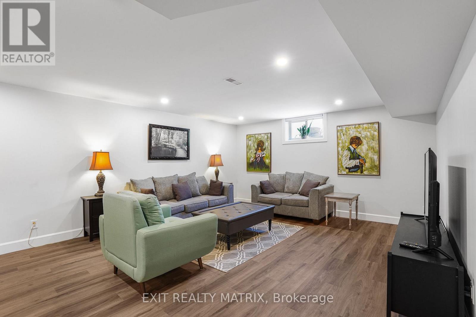 768 DEWHURST AVENUE - 18