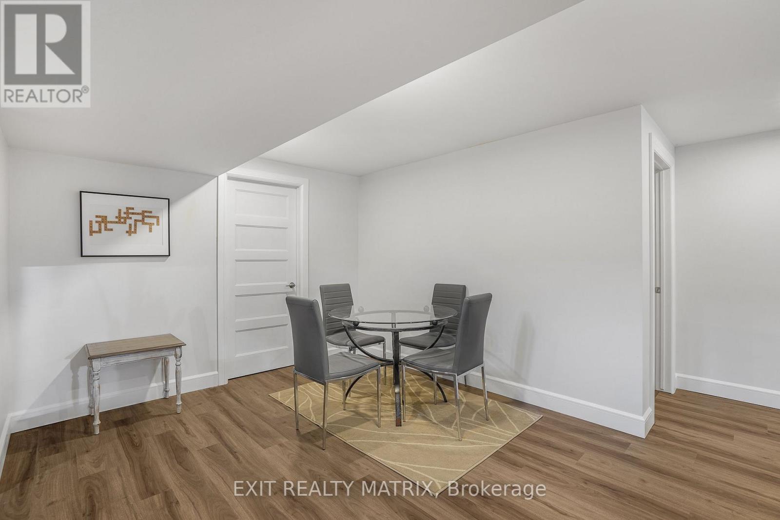 768 DEWHURST AVENUE - 20
