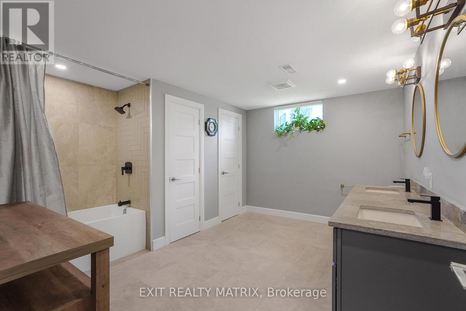 768 DEWHURST AVENUE - 22