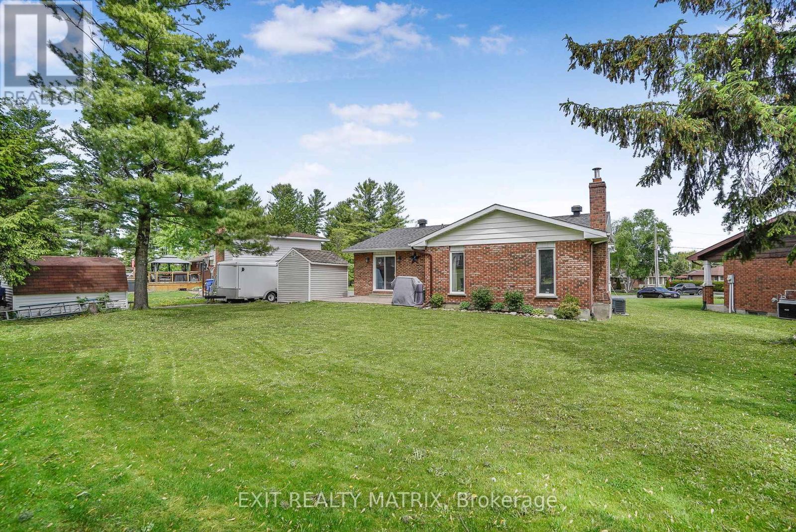 768 DEWHURST AVENUE - 28