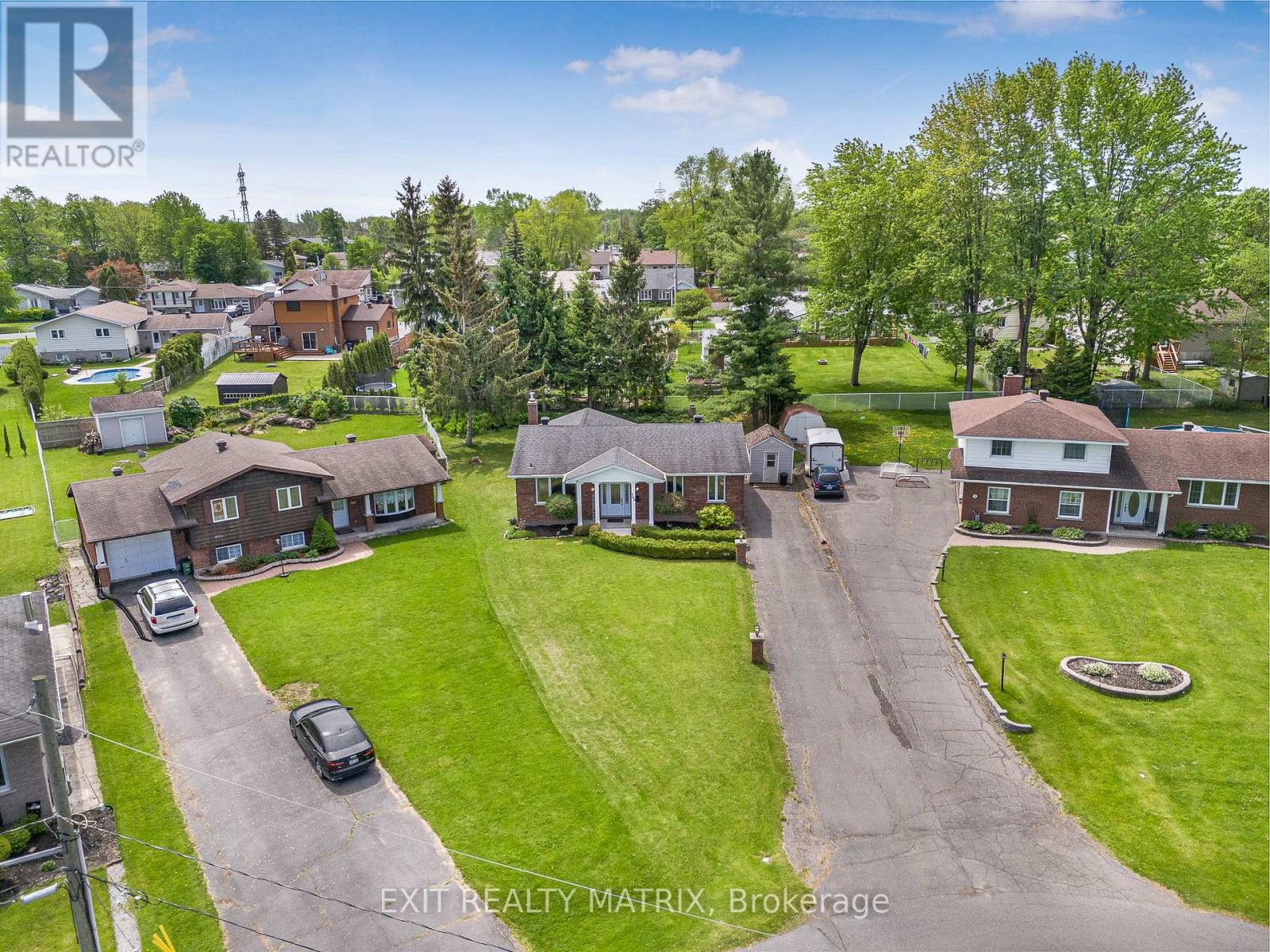 768 DEWHURST AVENUE - 29