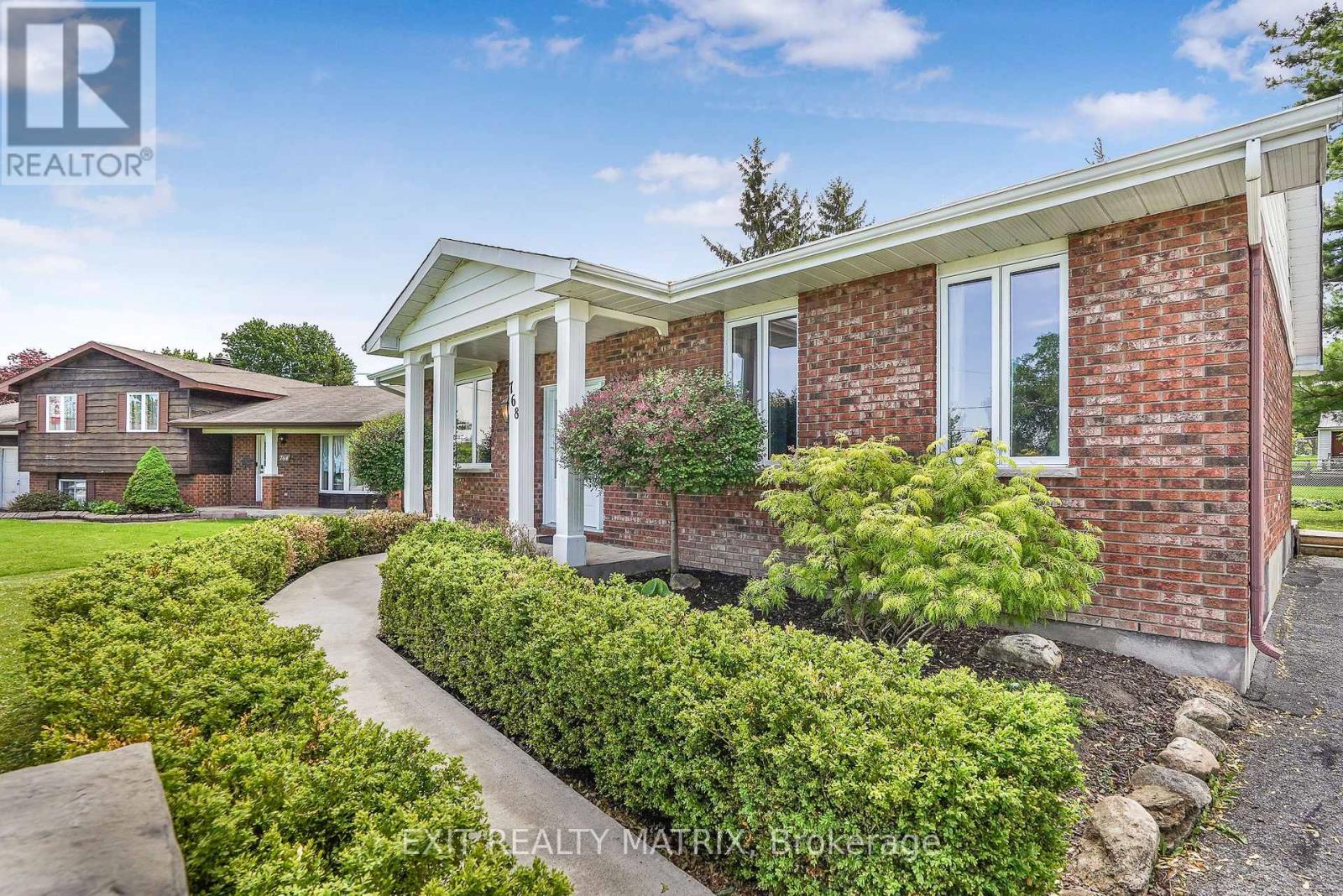 768 DEWHURST AVENUE - 3