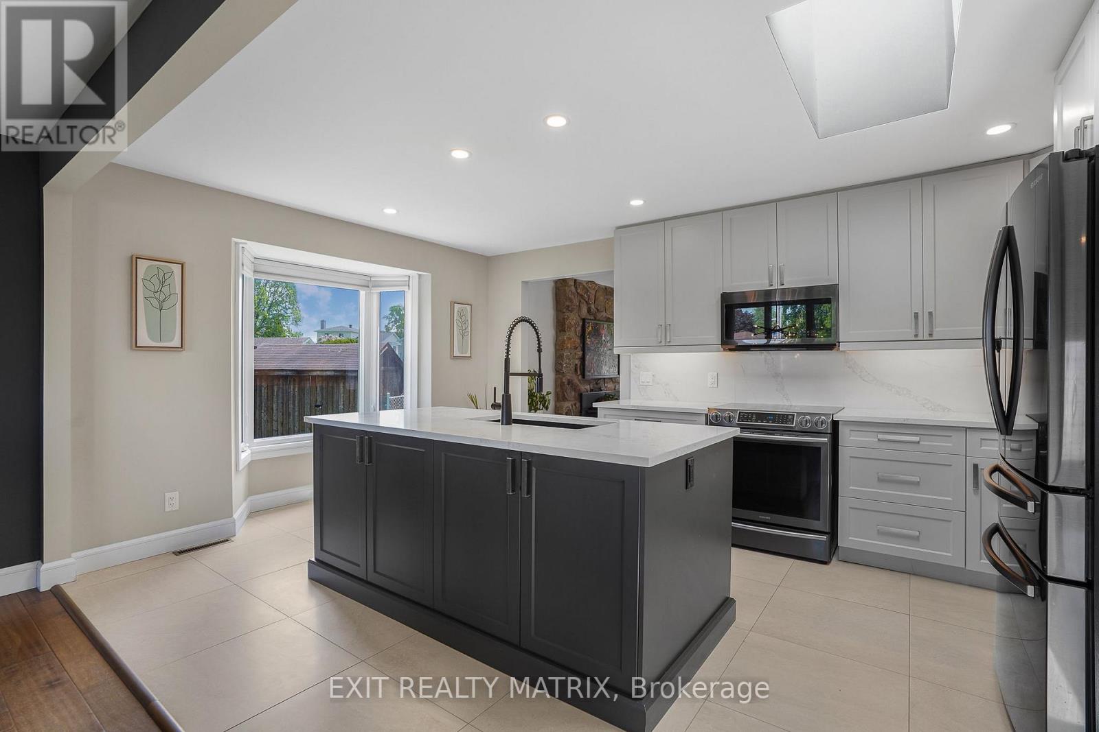 768 DEWHURST AVENUE - 5