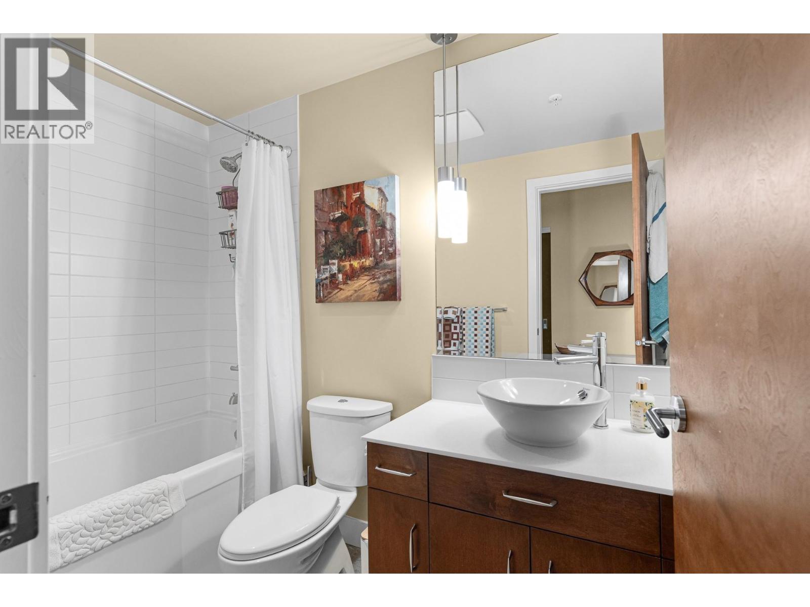 #1008 2040 Springfield Road - 19