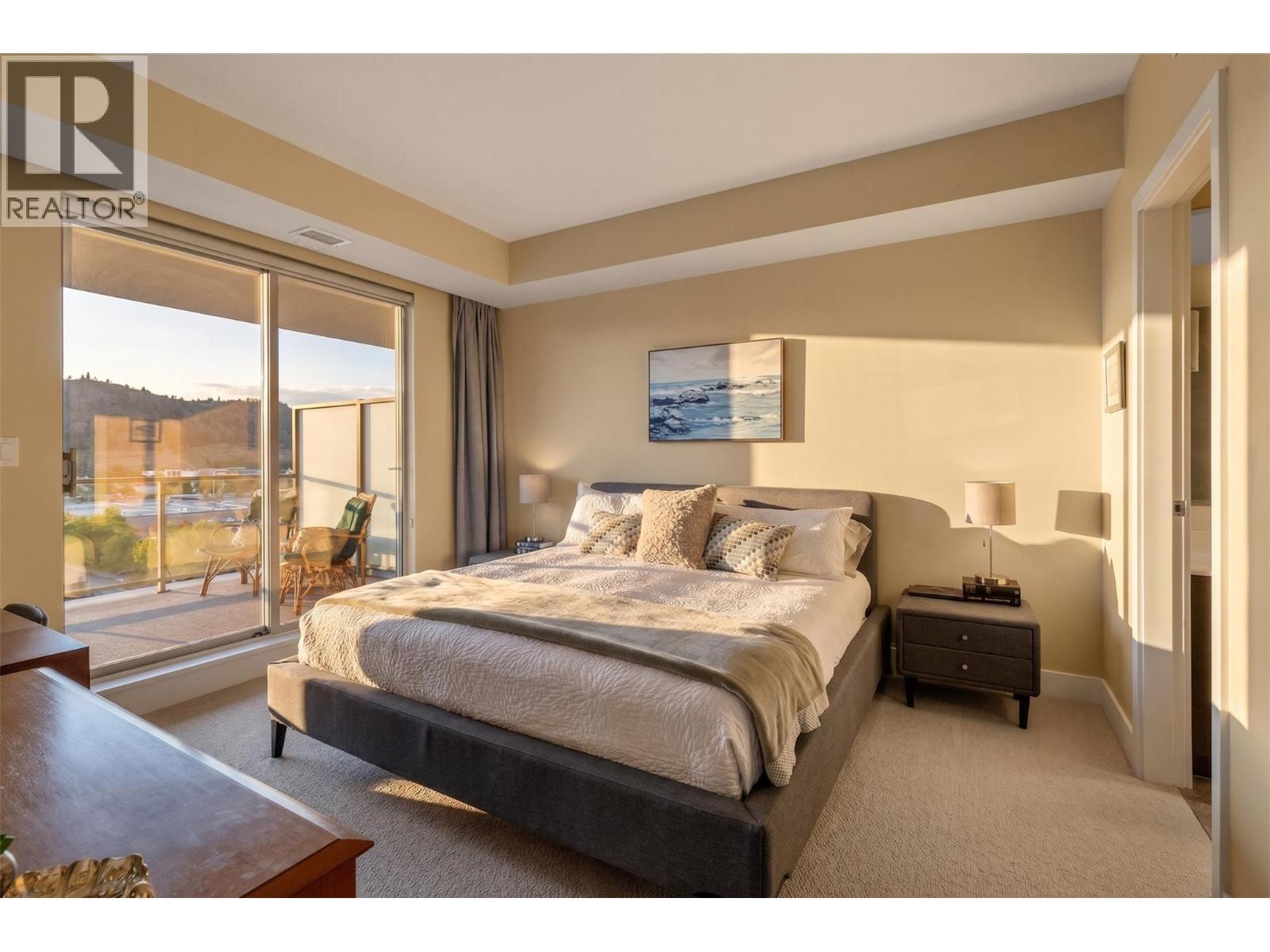 #1008 2040 Springfield Road - 16