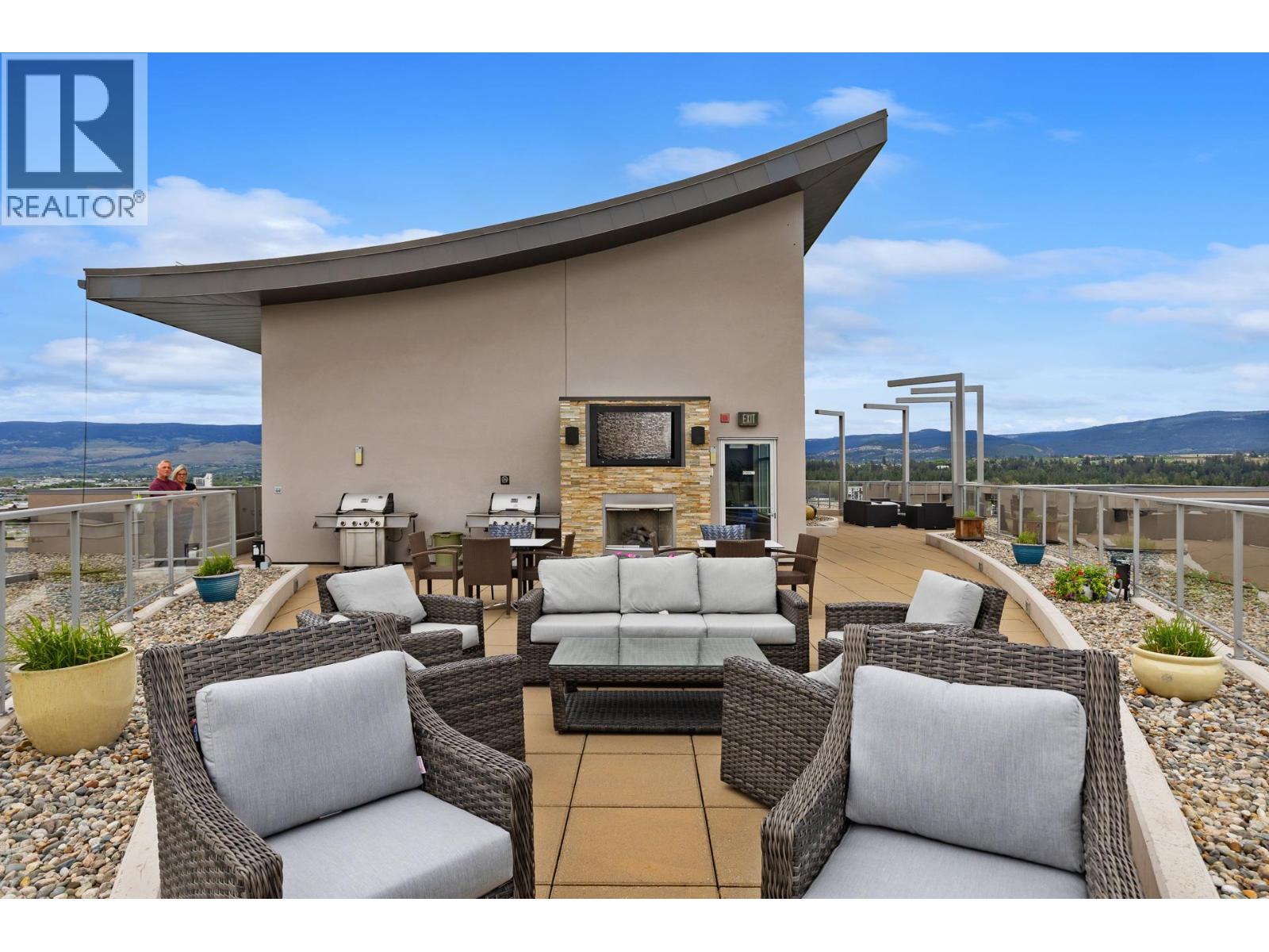 #1008 2040 Springfield Road - 49