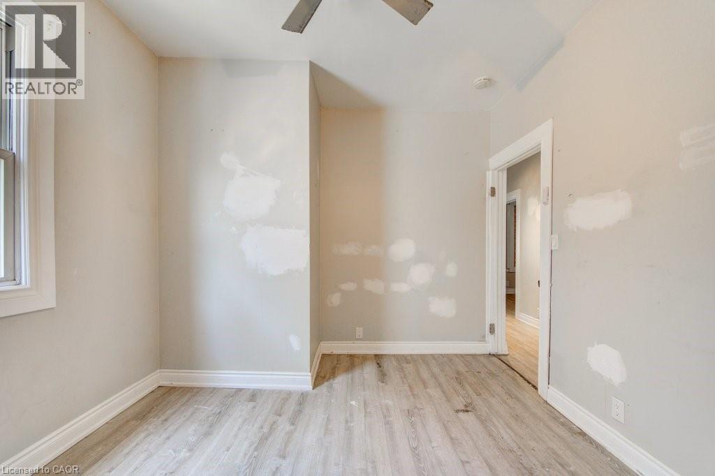381 PIERRE Avenue - 14