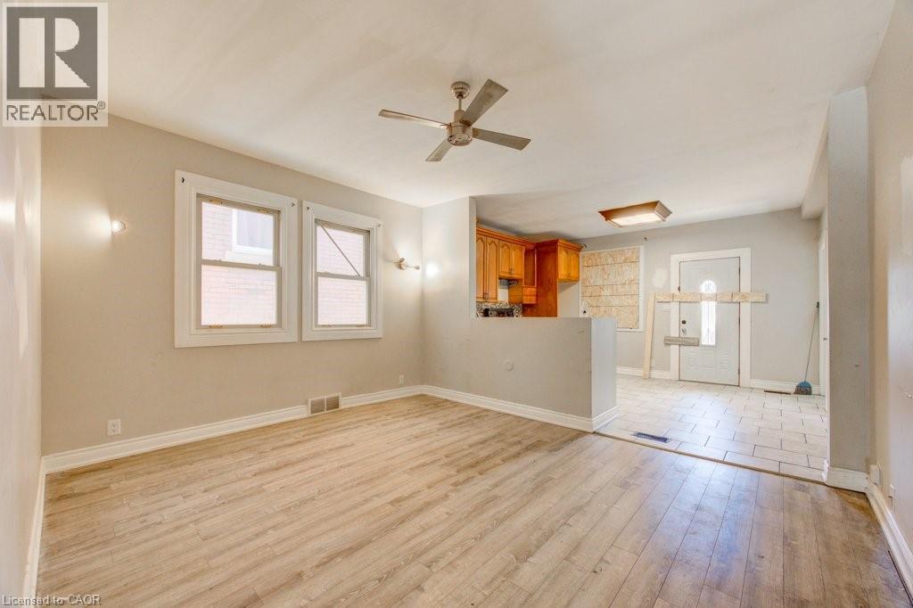 381 PIERRE Avenue - 15