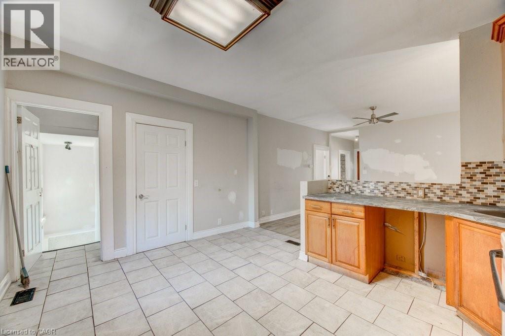 381 PIERRE Avenue - 20