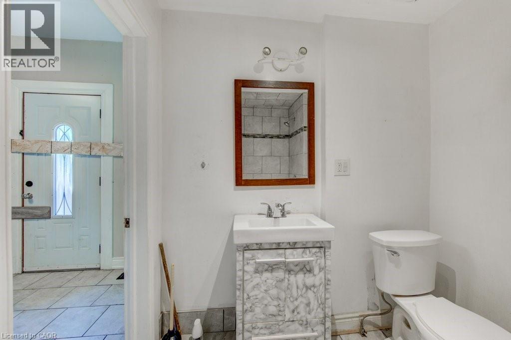381 PIERRE Avenue - 23