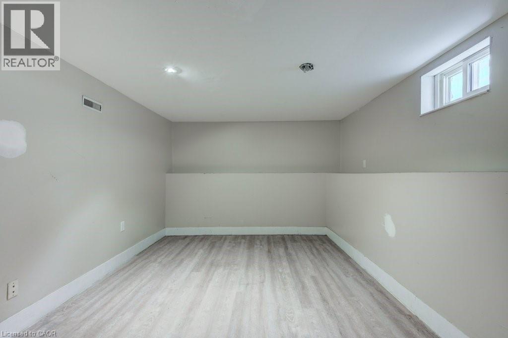 381 PIERRE Avenue - 29