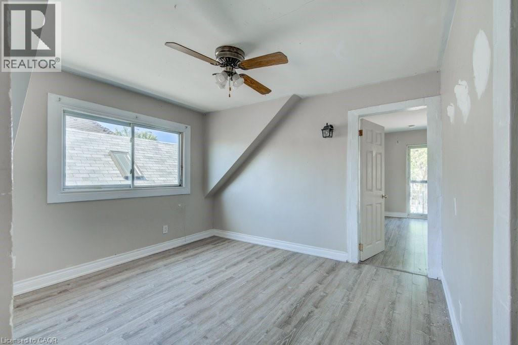 381 PIERRE Avenue - 35