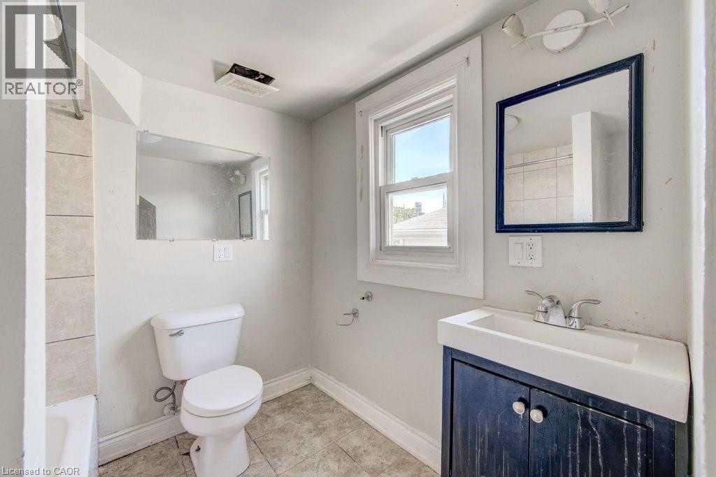 381 PIERRE Avenue - 39