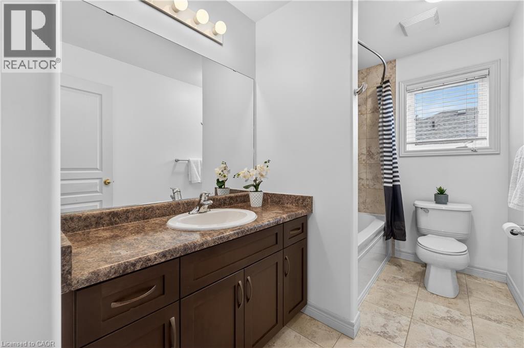 17 HEATHCOTE Court - 25
