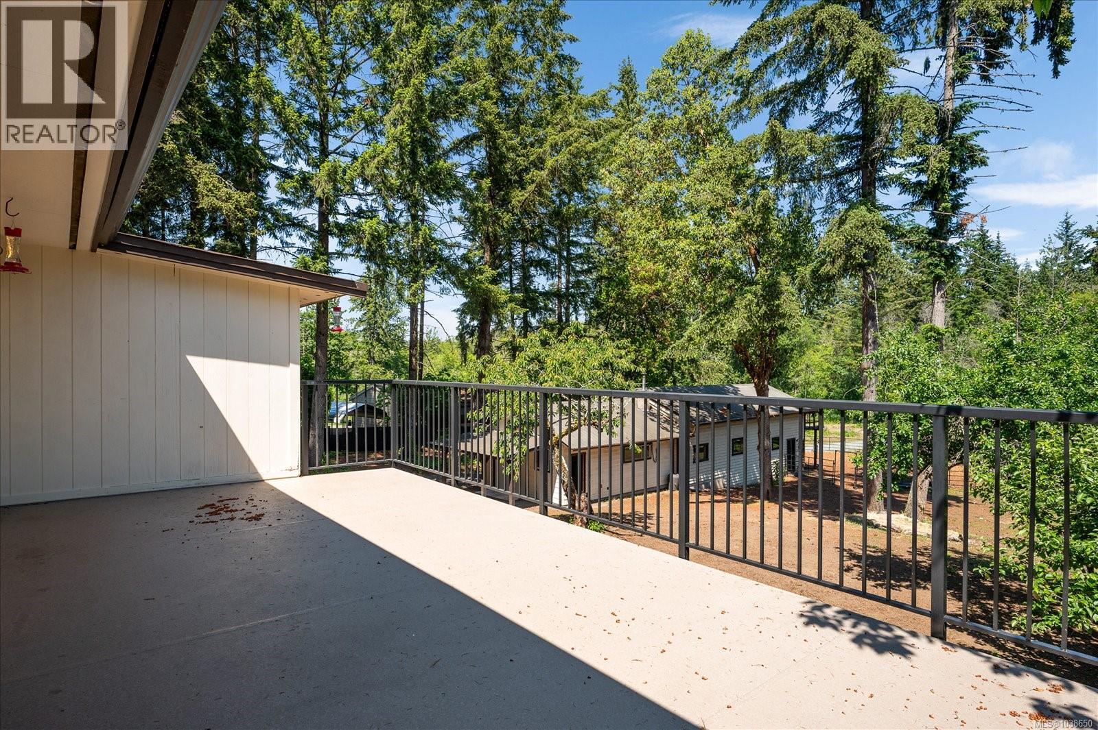 8959 Chemainus Rd - 10