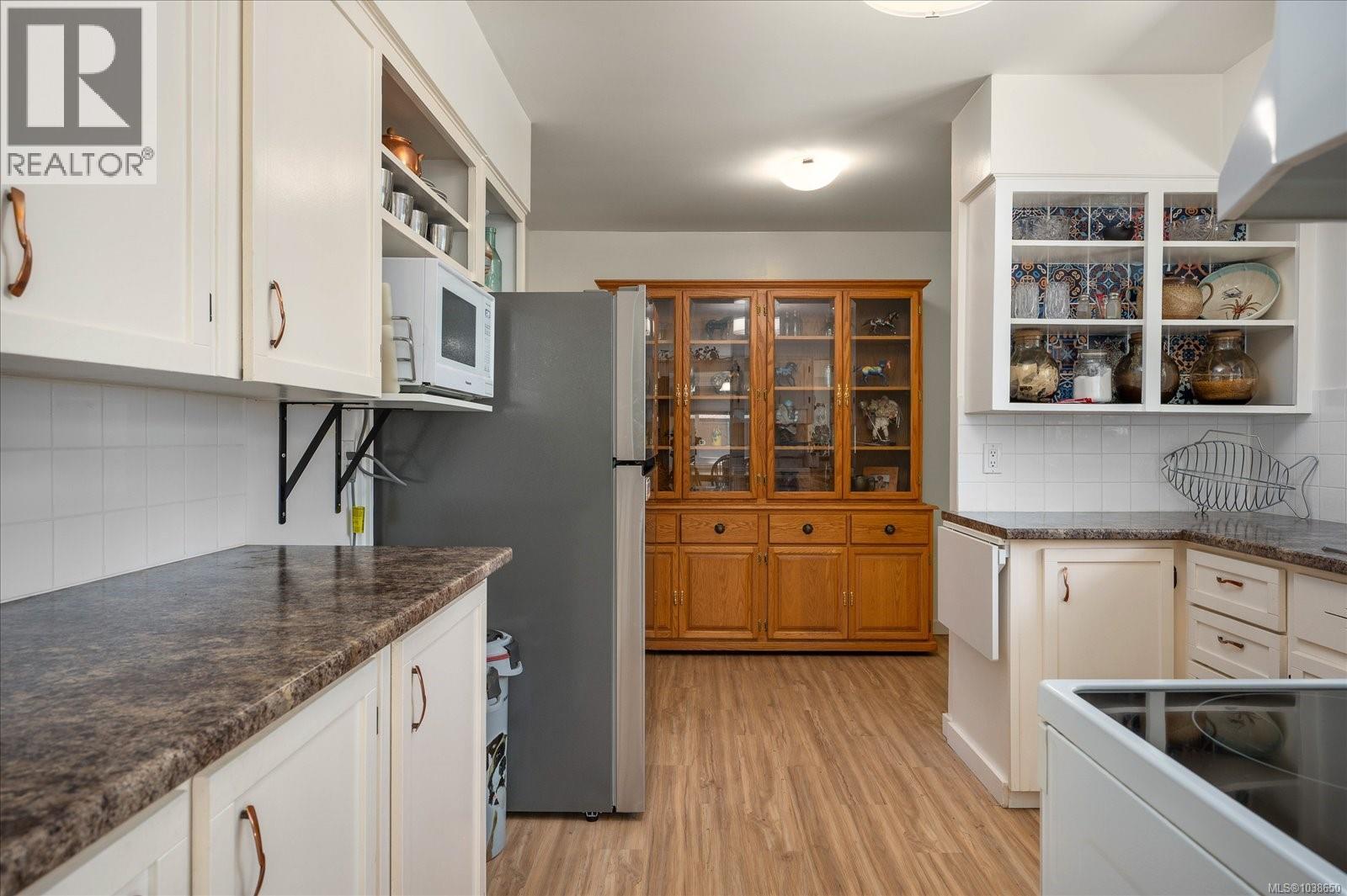 8959 Chemainus Rd - 13