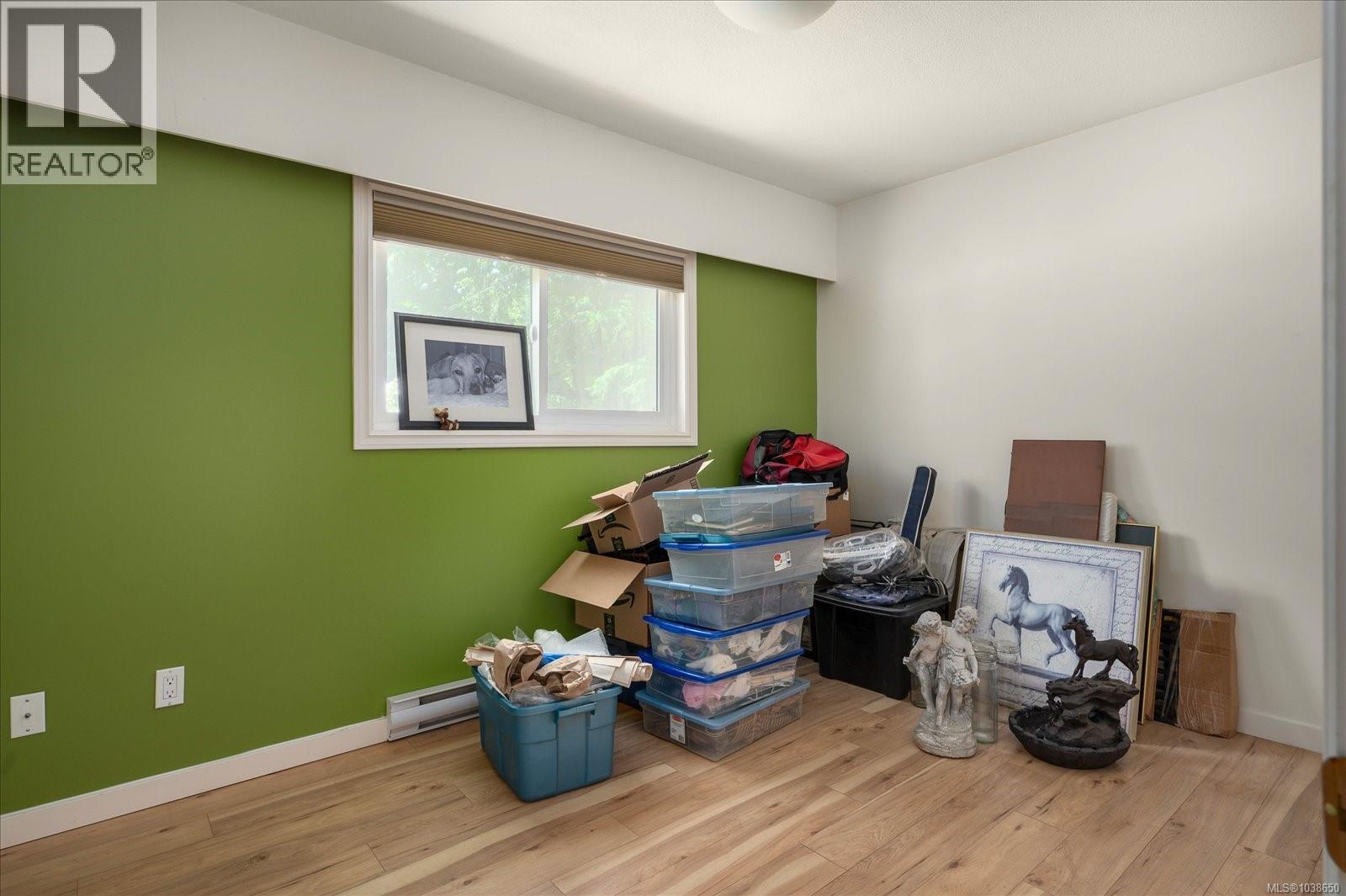 8959 Chemainus Rd - 18