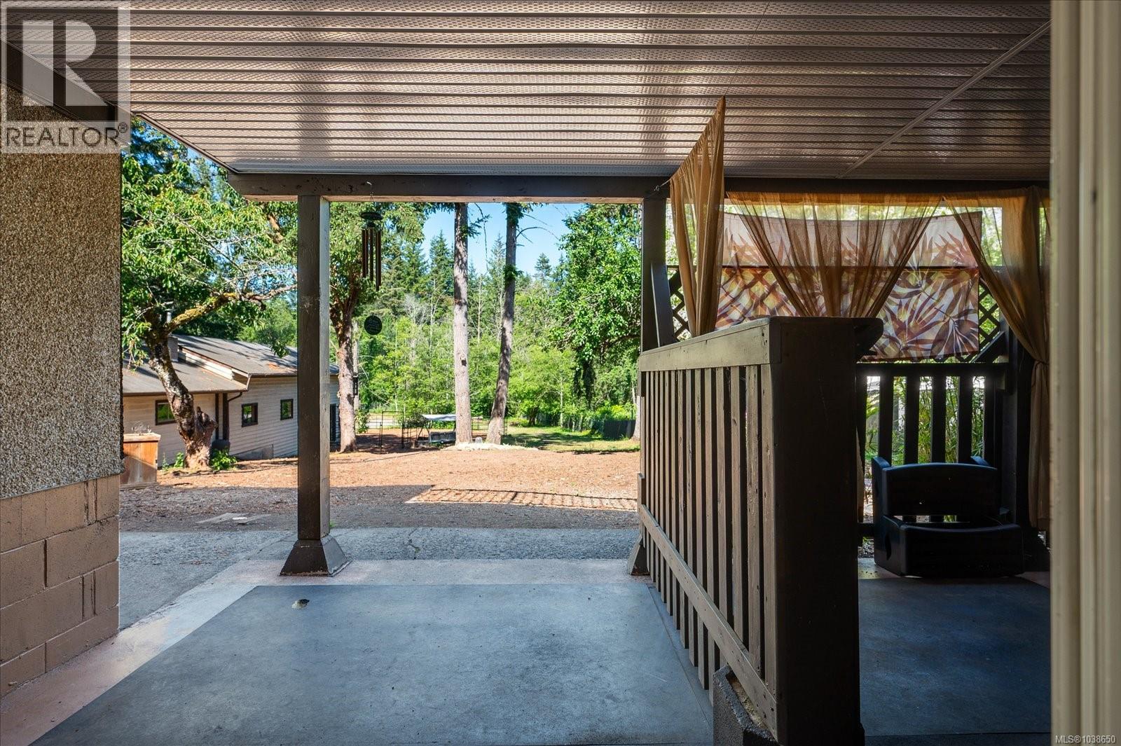 8959 Chemainus Rd - 27