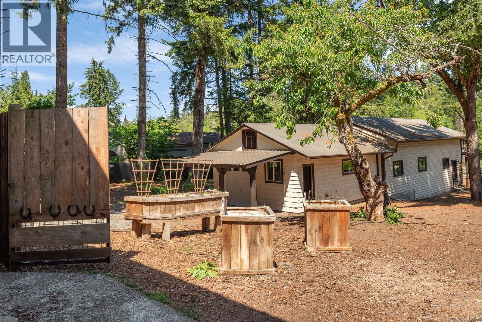 8959 Chemainus Rd - 37