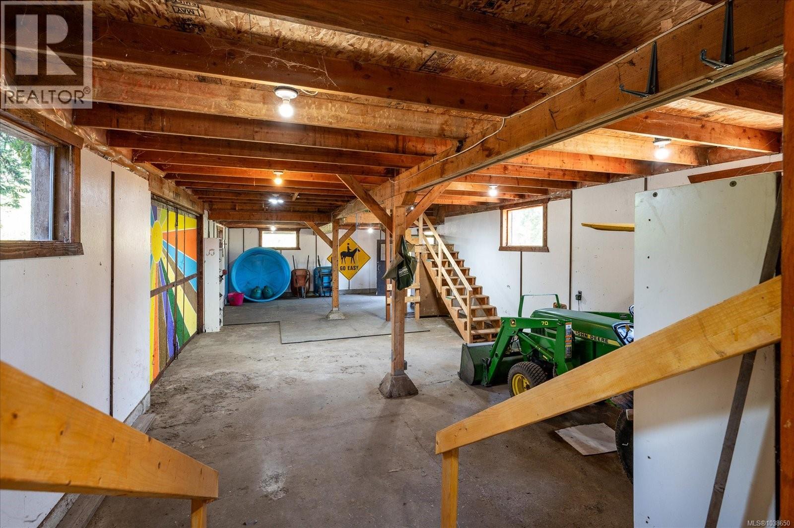 8959 Chemainus Rd - 42