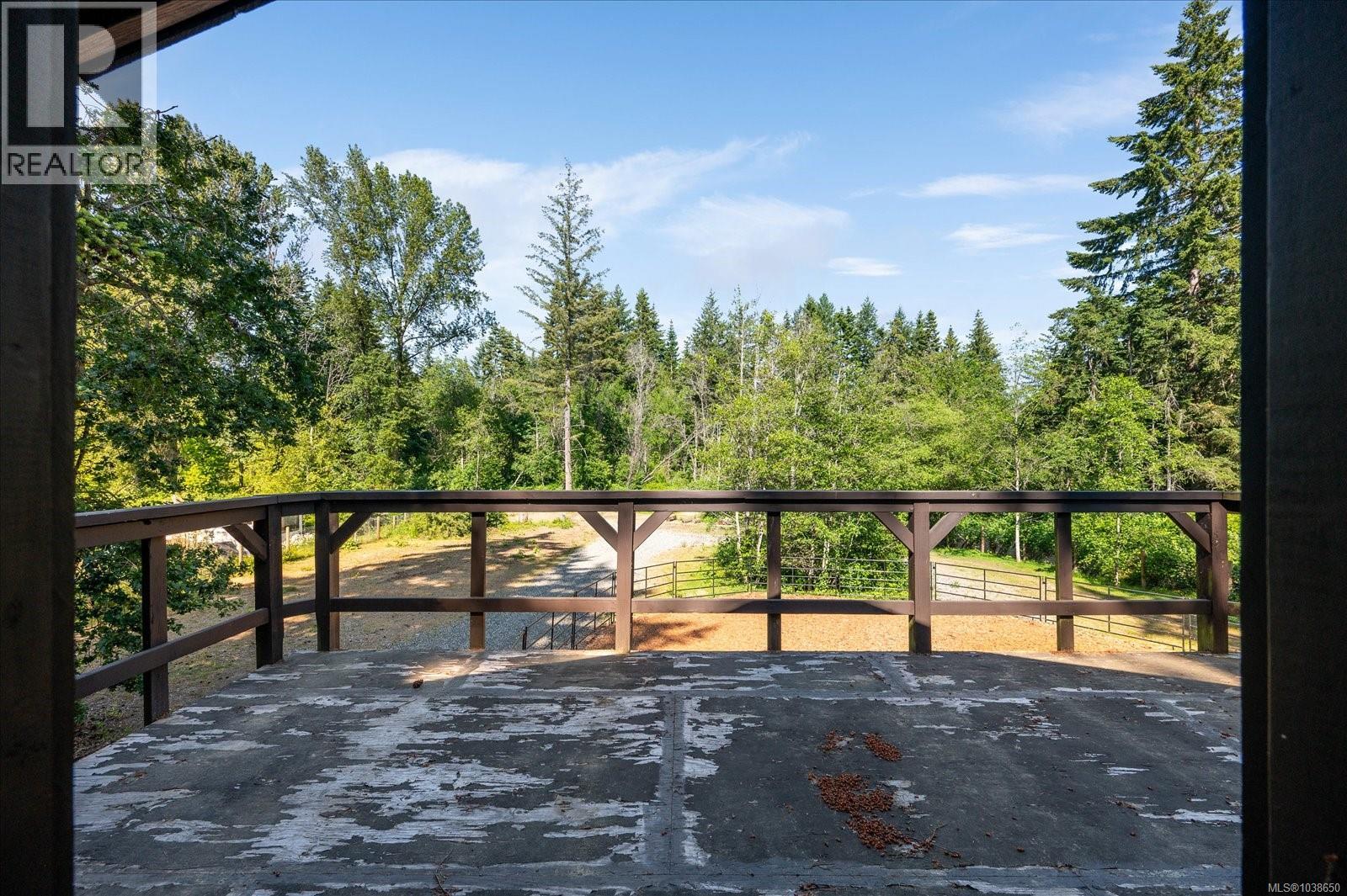 8959 Chemainus Rd - 49