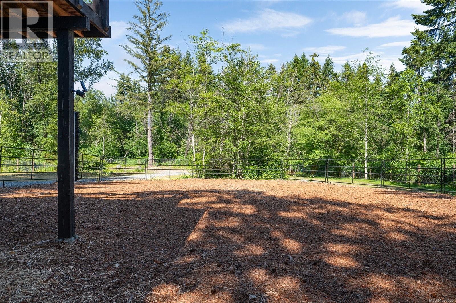 8959 Chemainus Rd - 51