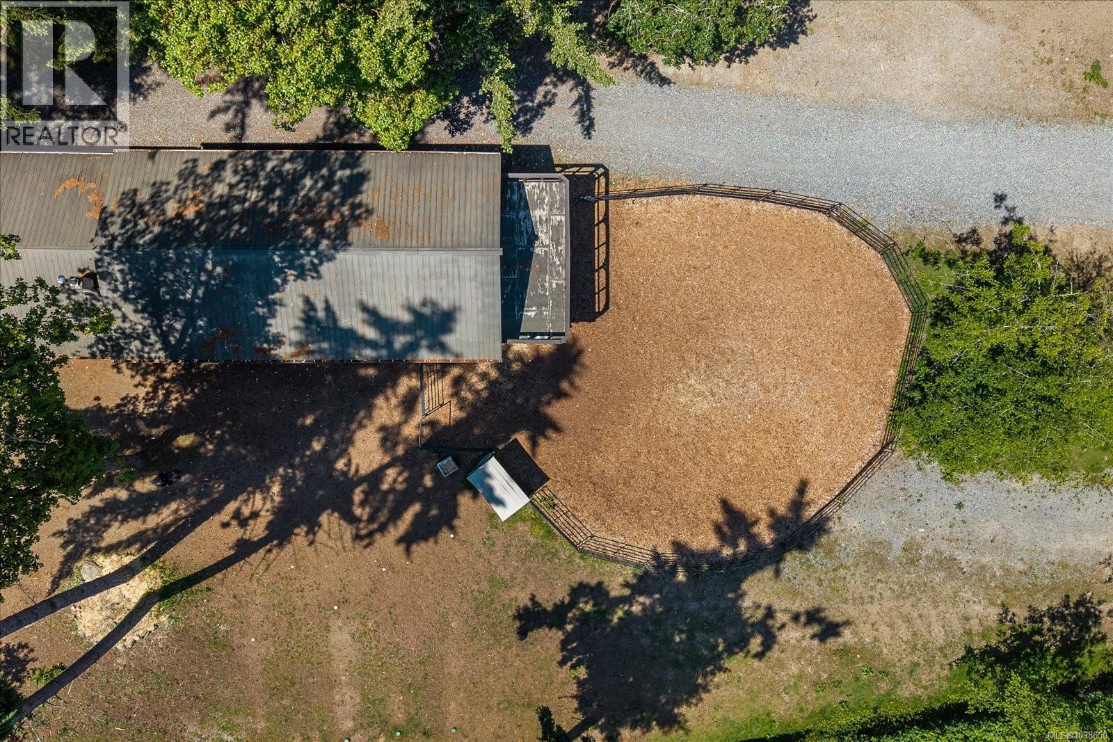 8959 Chemainus Rd - 64