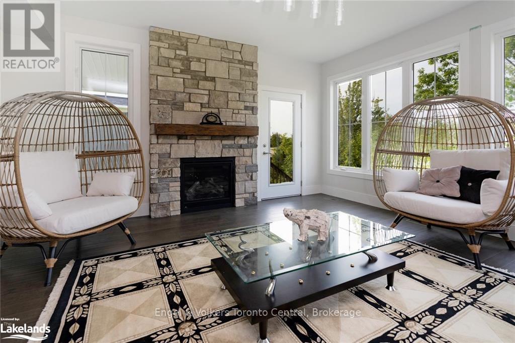 364 YELLOW BIRCH CRESCENT - 4