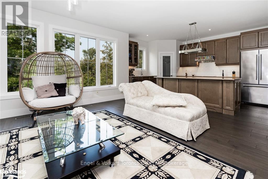 364 YELLOW BIRCH CRESCENT - 7