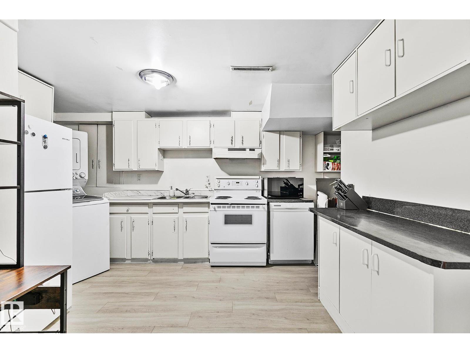 17059 98 ST NW - 18
