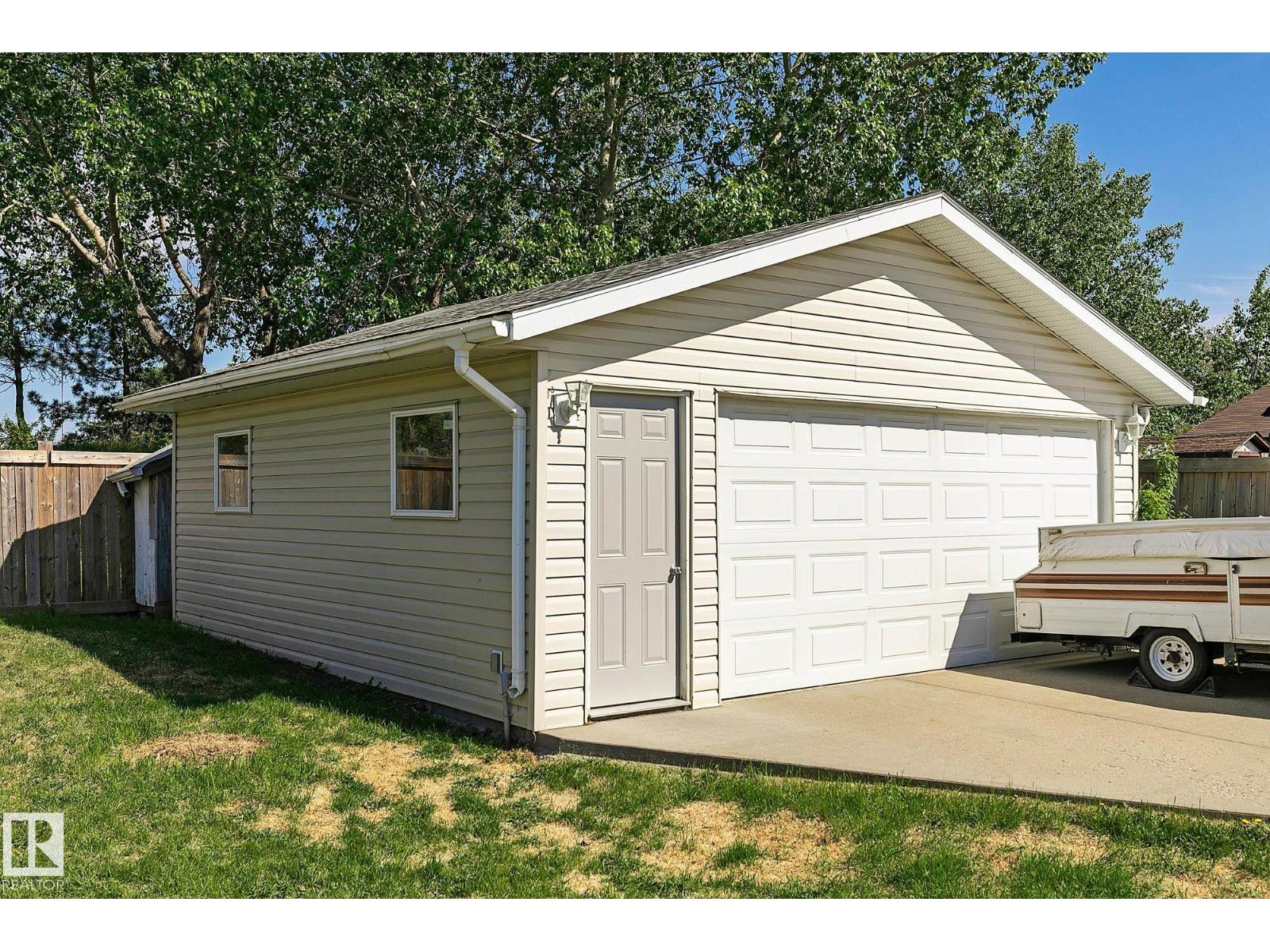 17059 98 ST NW - 28