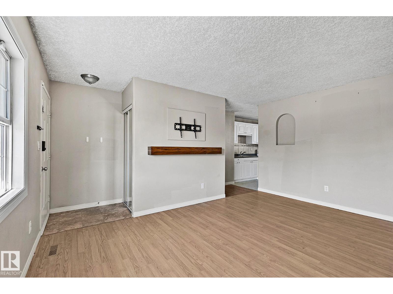 17059 98 ST NW - 4