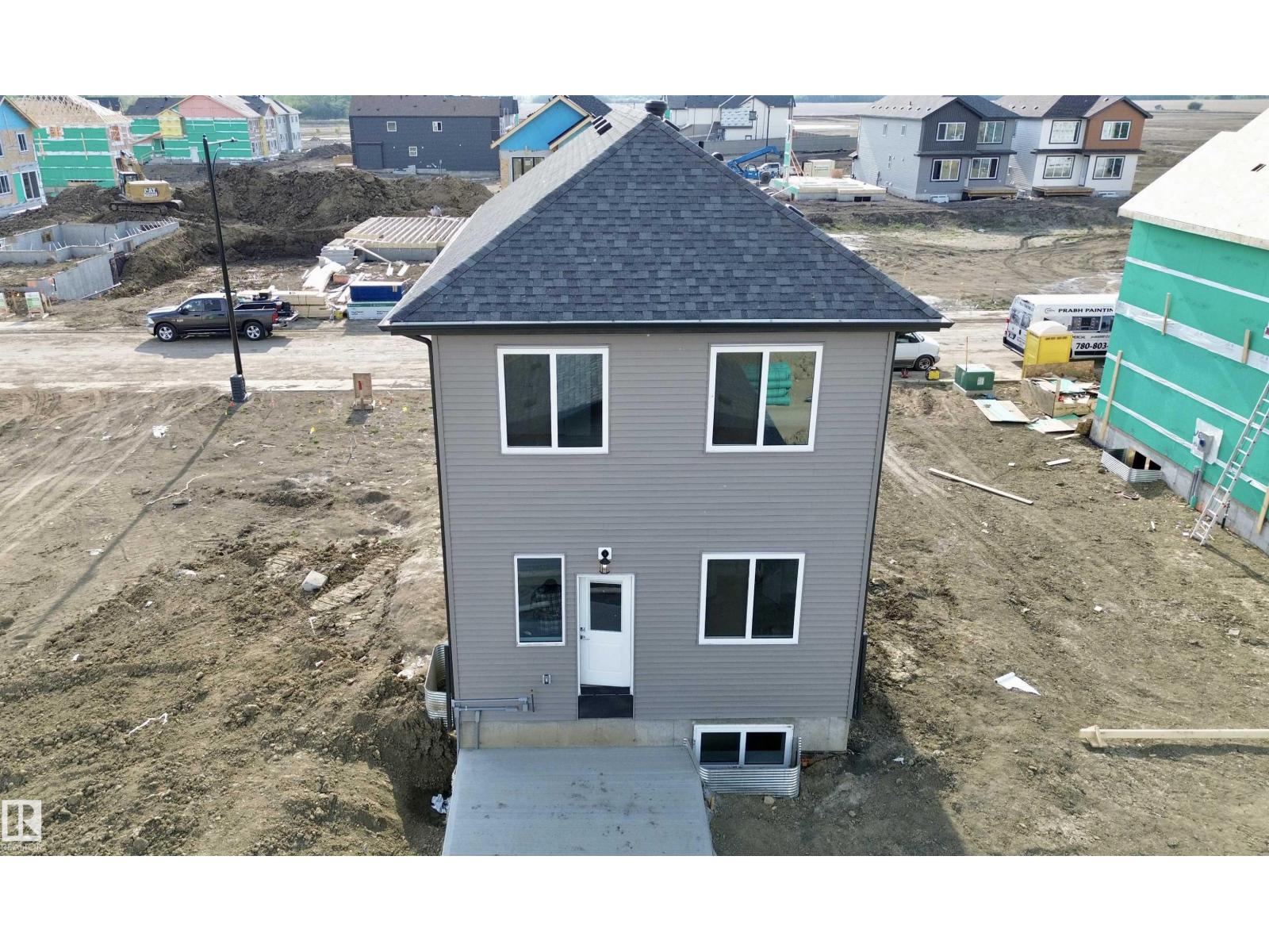 18639 130 ST NW - 17