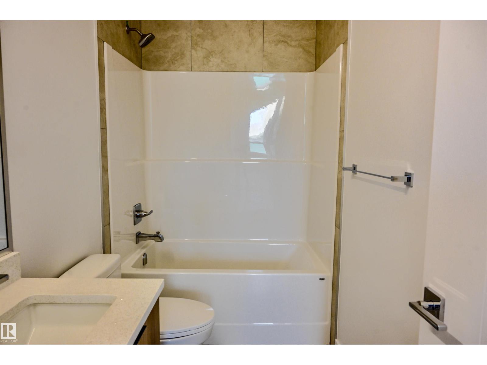 18639 130 ST NW - 23