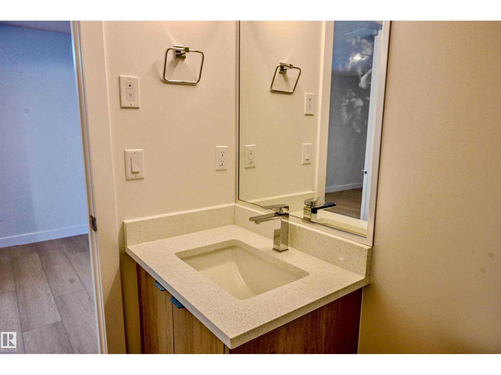 18639 130 ST NW - 5