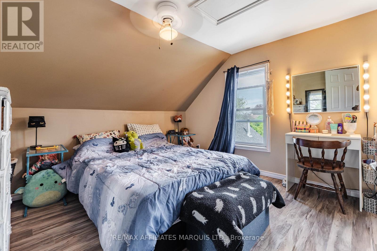 22 FROST AVENUE - 18