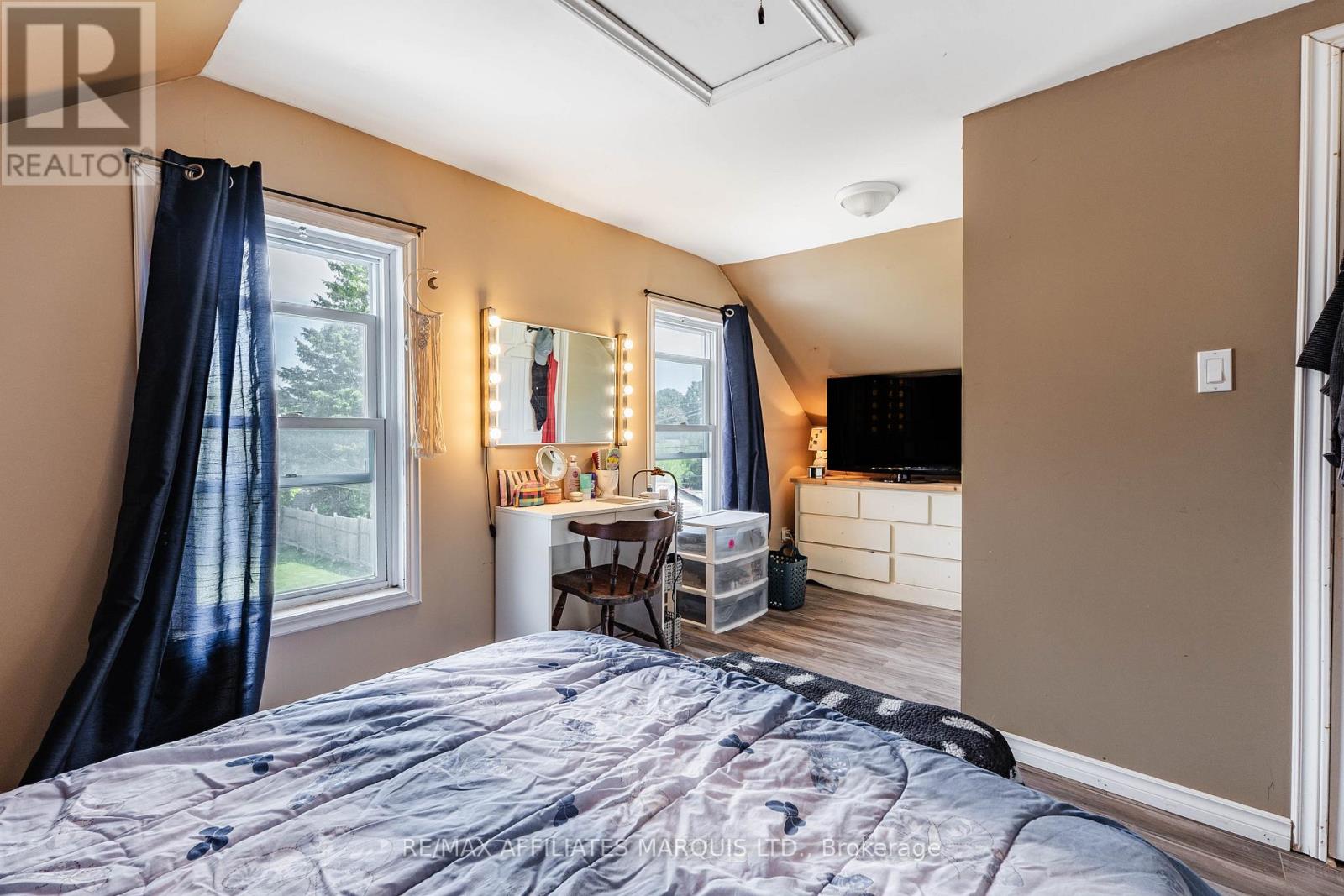 22 FROST AVENUE - 19