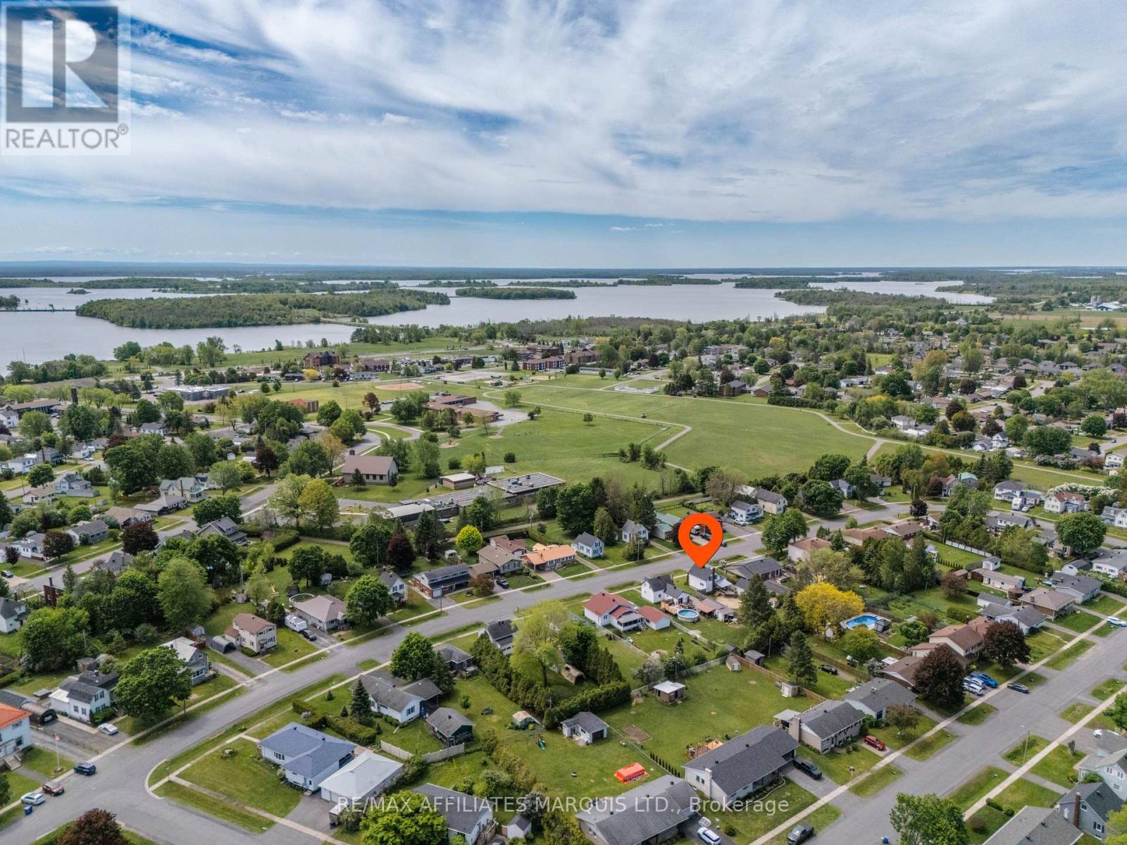 22 FROST AVENUE - 40