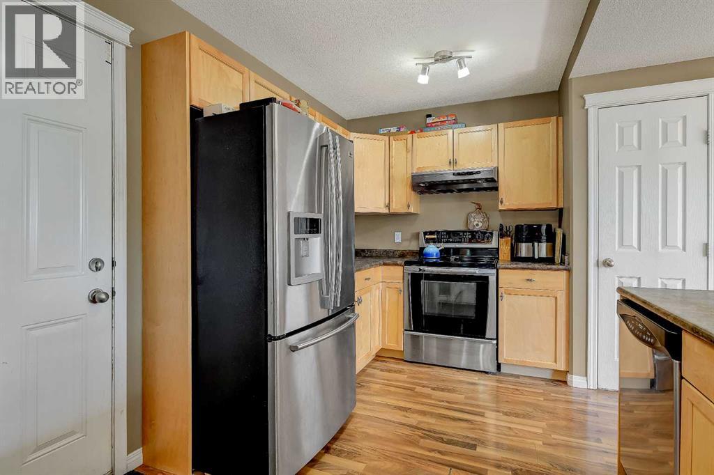 8717 65 Avenue - 11