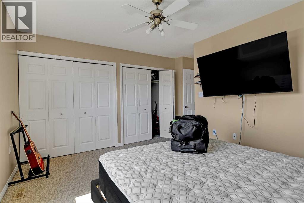 8717 65 Avenue - 19