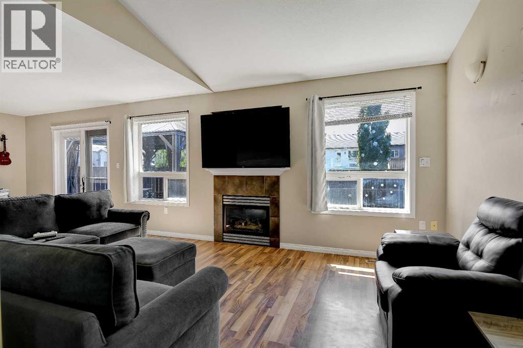 8717 65 Avenue - Image 3