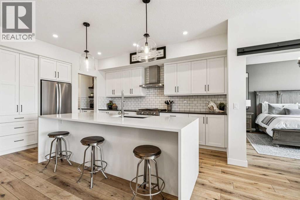 220 Precedence View - Image 3