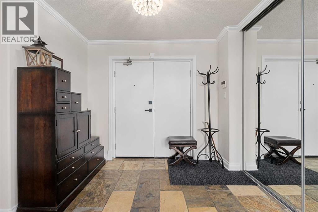 #903, 4555 Varsity Lane NW - 4