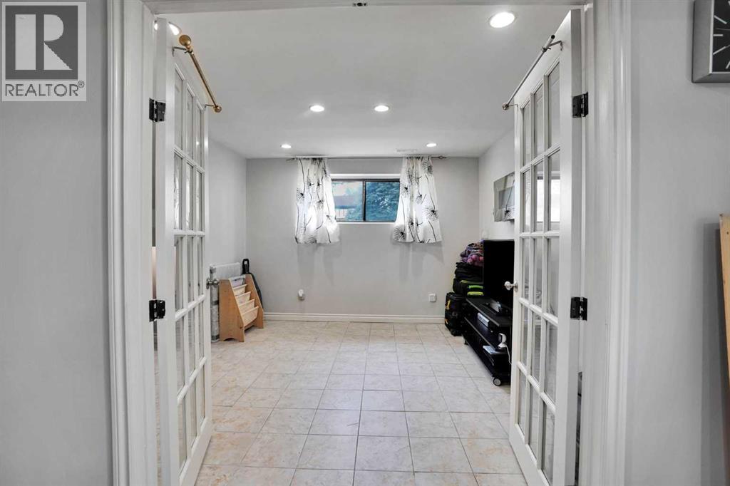 1187 Falconridge Drive NE - 40