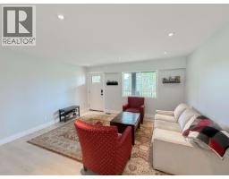 6062 Norman Road, Horse Lake, BC V0K2E3 Photo 9