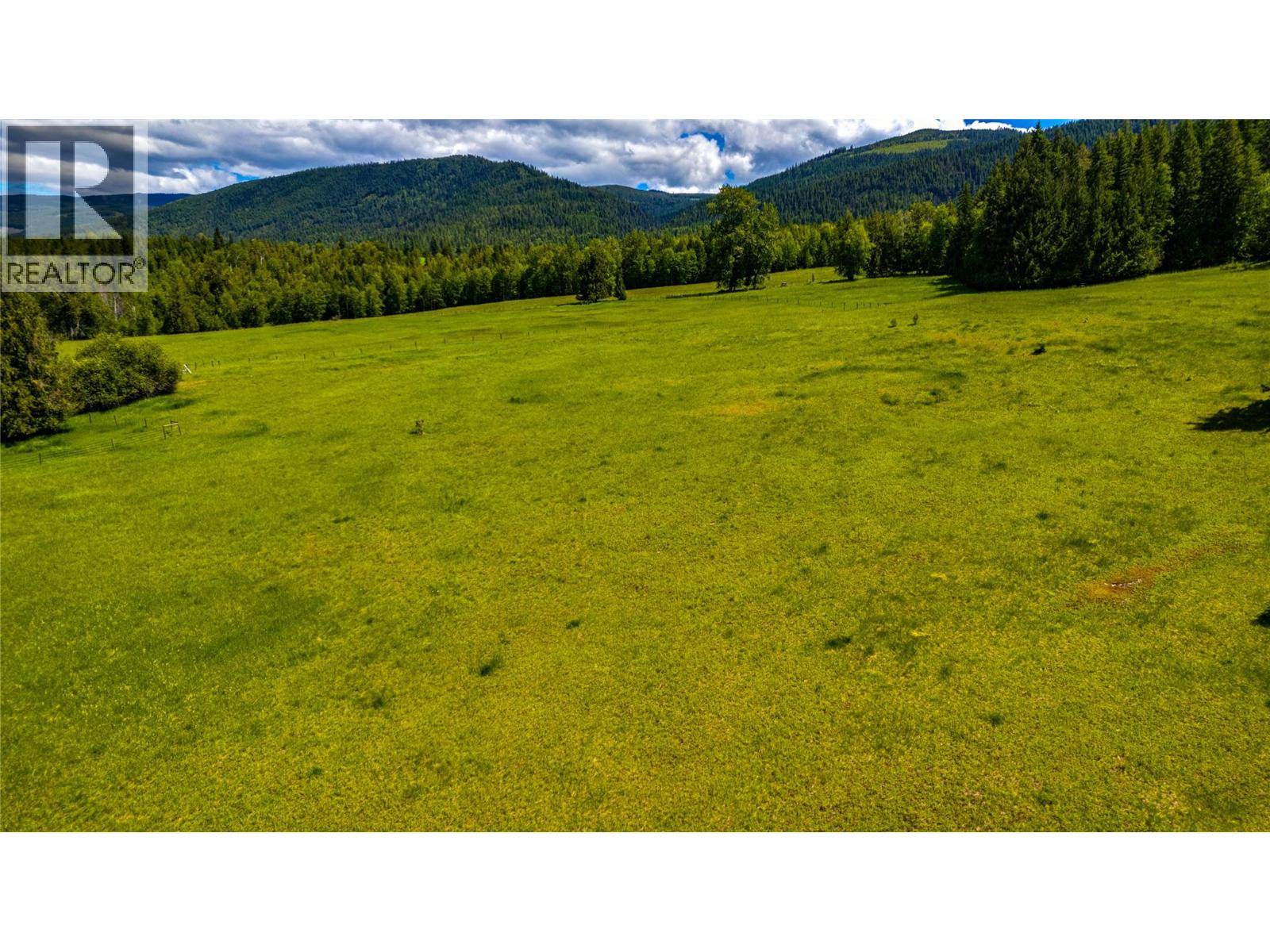 2301 Lumby Mabel Lake Road, Lumby
